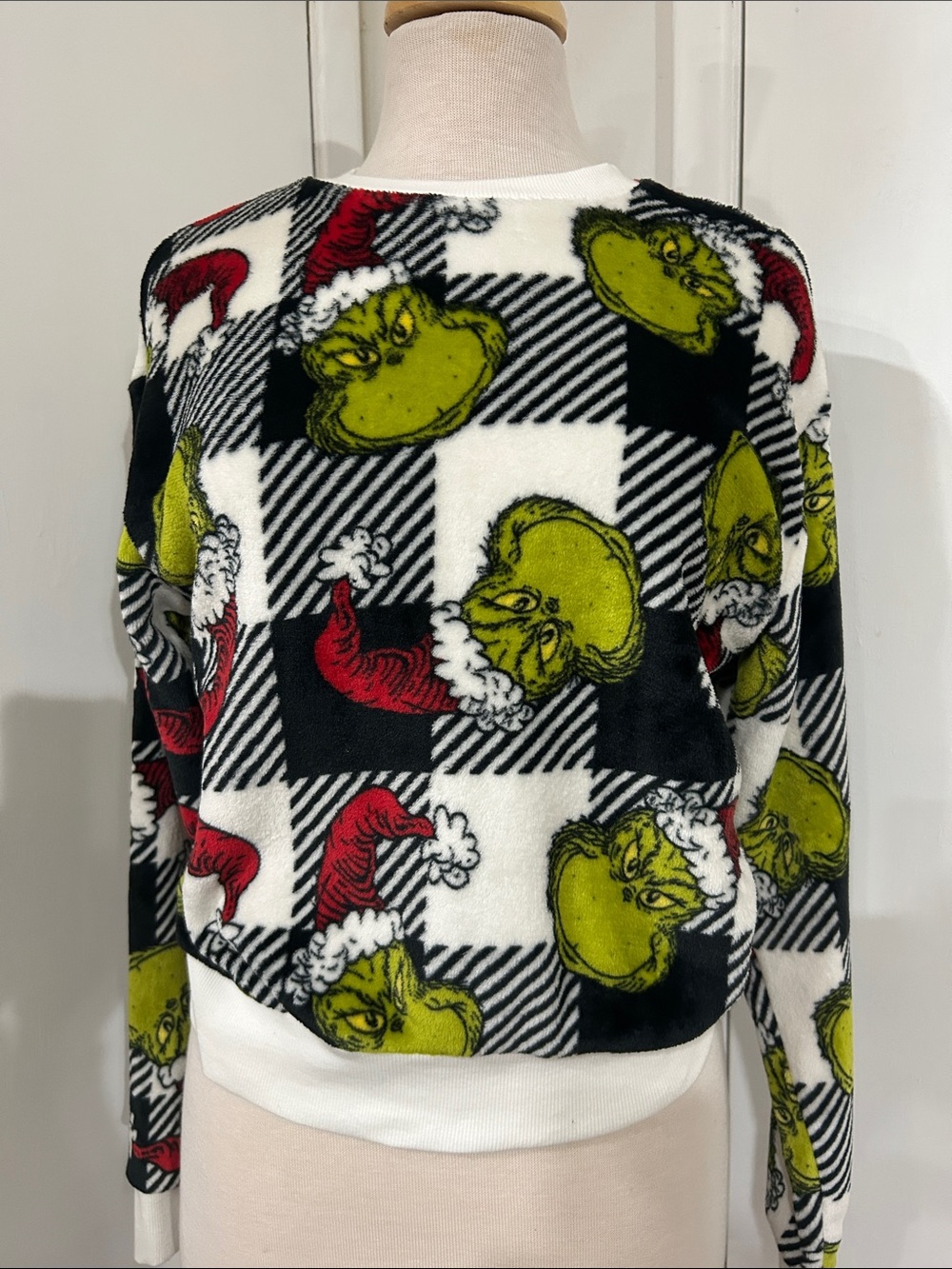 Women’s Holiday Grinch Plaid Fleece Sweatshirt - Green/Red